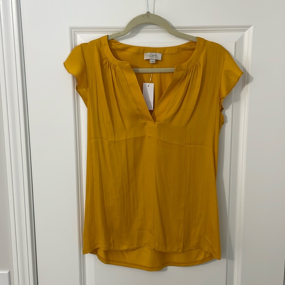 NWT Loft Blouse Size Small